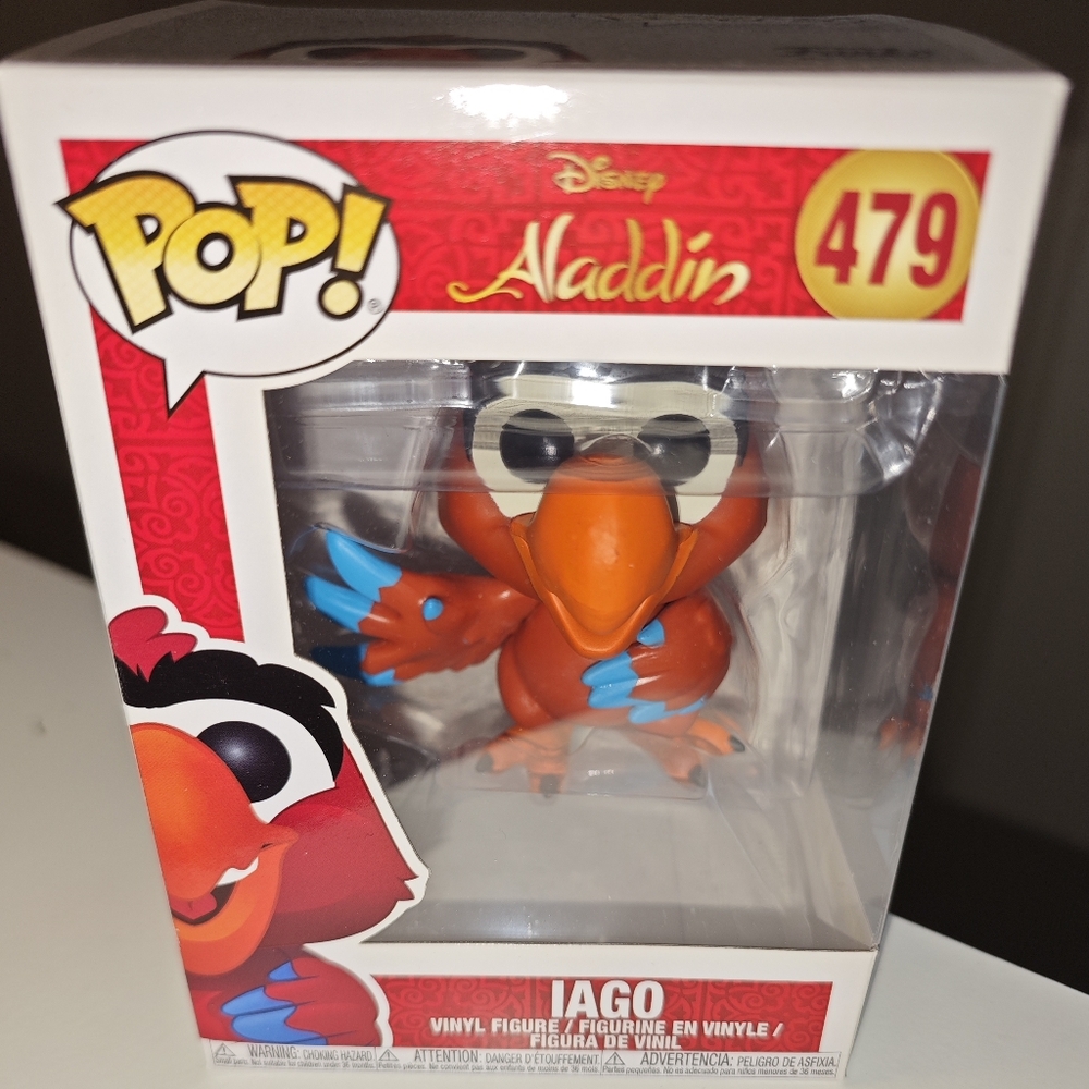 DISNEY store aladdin bird Iago #479